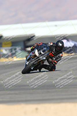 media/Jan-14-2024-SoCal Trackdays (Sun) [[2e55ec21a6]]/Turn 16 Set 2 (1125am)/